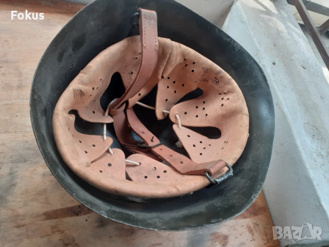 Стара военна каска, снимка 5 - Антикварни и старинни предмети - 54182938