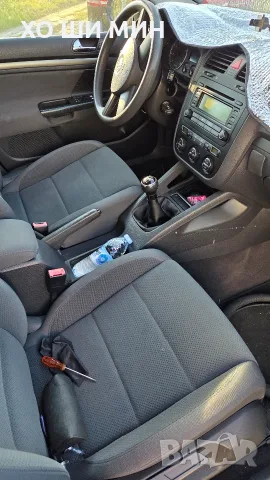 Vw Golf 1.6 FSI , снимка 4 - Автомобили и джипове - 56321681