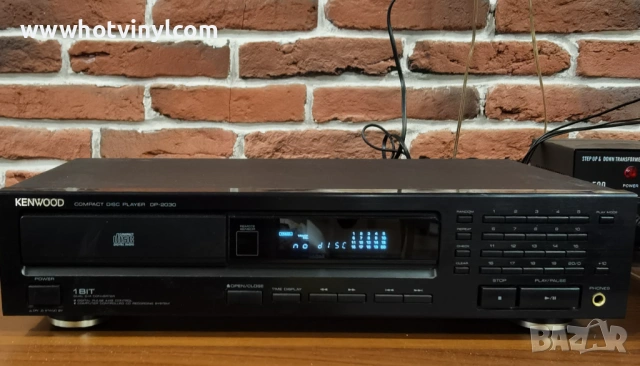 Компакт диск плейър Kenwood DP-2030