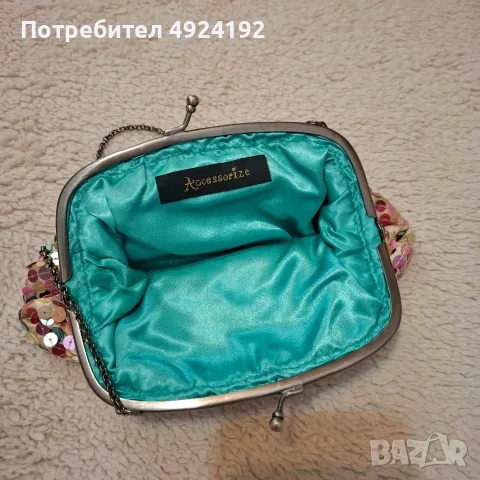 Accessorize Чанта с разноцветни пайети, снимка 3 - Чанти - 56530054