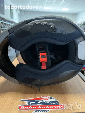 Отваряема мото каска HJC RPHA-MAX ,размер M 57-58 см. вградени очила, снимка 4 - Аксесоари и консумативи - 51923963