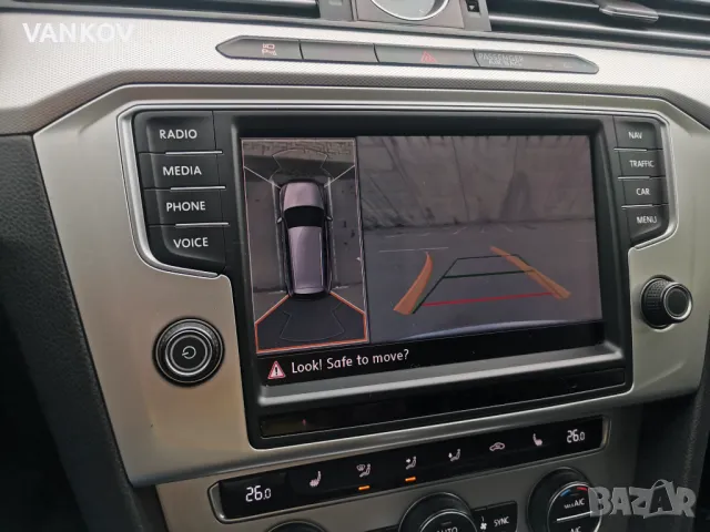 VW Passat 2.0 TDI, снимка 15 - Автомобили и джипове - 46877649