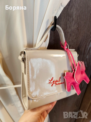 Local Heroes нова малка чанта с аксесоар висулка кон, снимка 9 - Чанти - 52238196