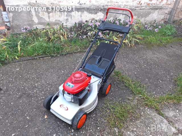 Косачка Honda 4.5к.с. без самоход мулчираща с кош