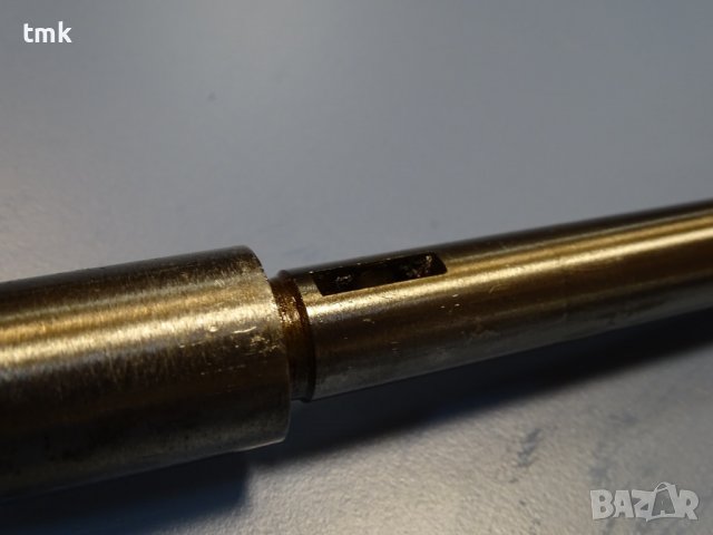 Винт с гайка за фреза L-595 ф22, снимка 4 - Резервни части за машини - 40133777