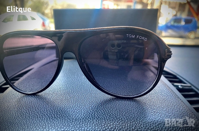 очила с черен обикновен калъф и ув защита tom ford , снимка 2 - Слънчеви и диоптрични очила - 53223071