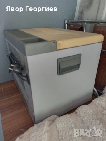 хладилник за кола, снимка 3 - Хладилни чанти - 51073457