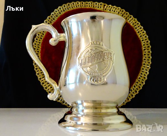 Посребрена халба,чаша J.J.Mahoney's на Hyatt. 