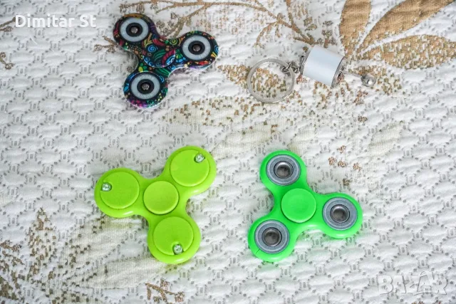Fidge Spinners и ключодържател