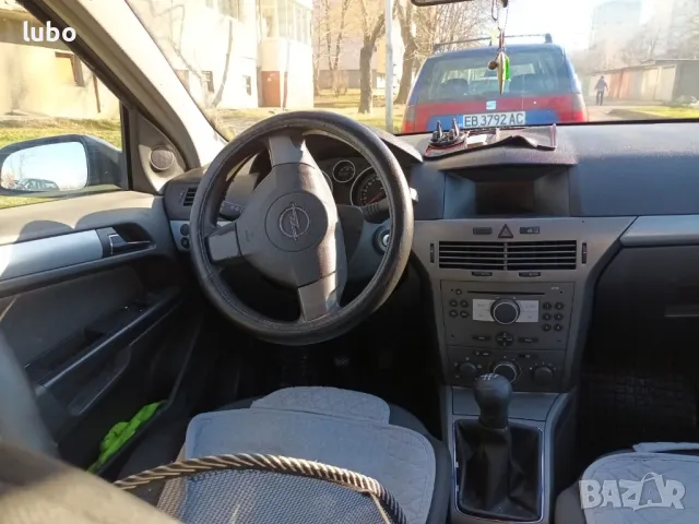 Опел Астра, снимка 4 - Автомобили и джипове - 48680051