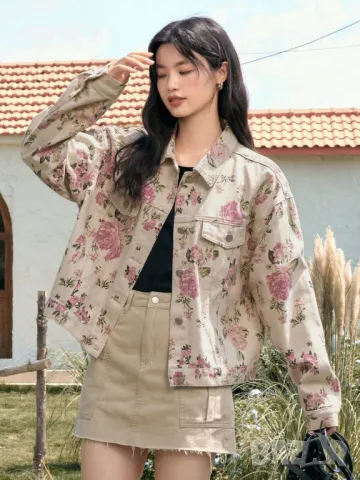 Яке от дънков плат с флорална шарка и копчета 🍋, снимка 3 - Якета - 49206062