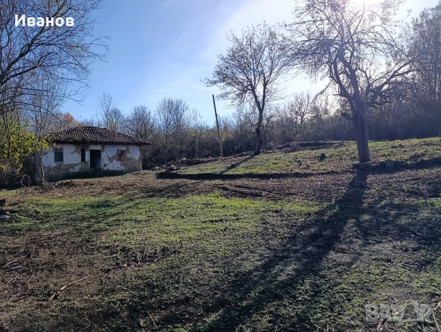 Продавам къща в еленския балкан , снимка 2 - Парцели - 41544943