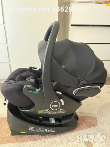 столче за кола Carrello Vega за новородени + ISOFIX въртяща се основа, снимка 2 - Столчета за кола и колело - 55788507