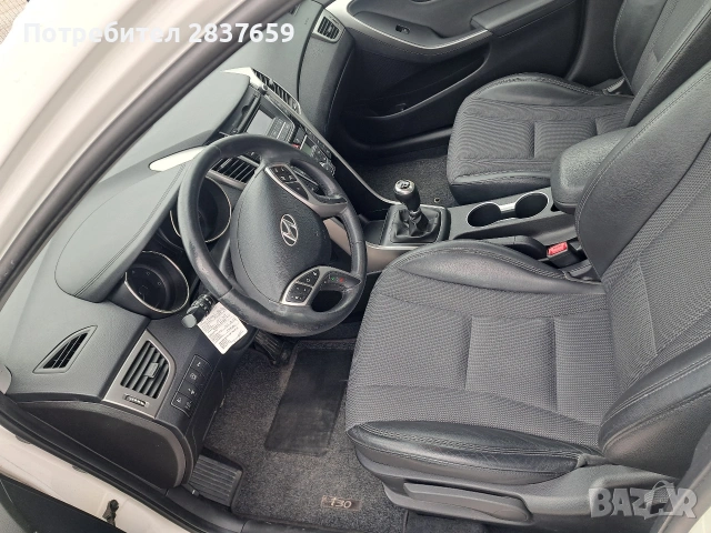 Хюндай i30 SW- 1.6 CRDI VERTEX , снимка 11 - Автомобили и джипове - 53053584