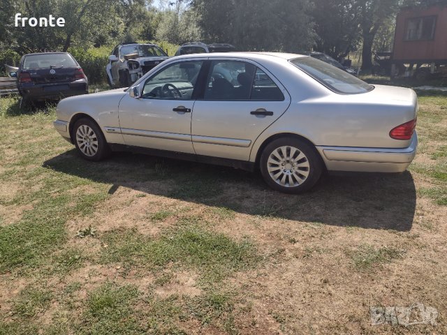 Мерцедес Е220 На части, снимка 5 - Автомобили и джипове - 33758242