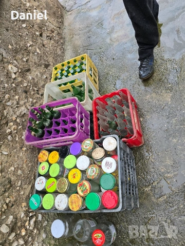 Буркани, снимка 2 - Буркани, бутилки и капачки - 54066814