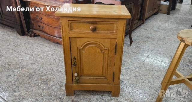 Дъбово шкафче