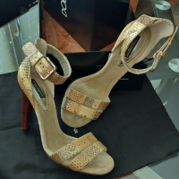 Dolce & Gabbana оригинални дамски сандали, снимка 10 - Дамски обувки на ток - 44695071