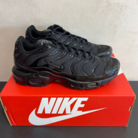 Nike TN AirMax Triple Black / Outlet, снимка 1 - Спортно елегантни обувки - 44667443