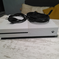 Xbox One S 1tb +3 контролера + 10 игри, снимка 4 - Xbox конзоли - 44519624