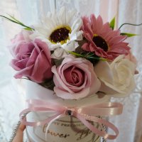Луксозна кутия със сапунени цветя, снимка 2 - Подаръци за жени - 38515505
