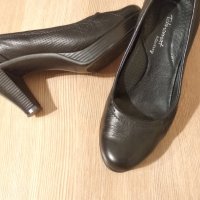 Дамски обувки нови-номер 40, снимка 1 - Дамски обувки на ток - 34232311