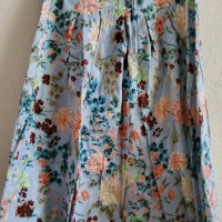 Светлосиня памучна пола с красив флорален десен, снимка 1 - Поли - 37741040