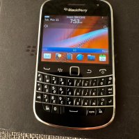Blackberry 9900 Touch screen само за 65 лв с кутия и зарядно за батерия., снимка 1 - Друга електроника - 42056969