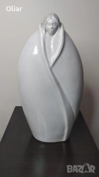 Нестандартна, красива статуетка. Керамика. , снимка 1