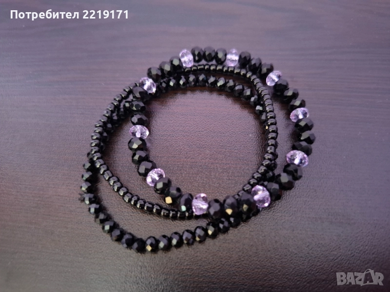 Комплект гривни от стъклени кристали и ситни мъниста, снимка 1