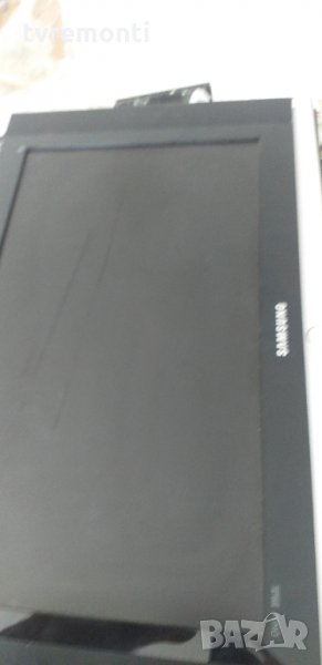 Продавам здрава матрица V270B1-L01, снимка 1