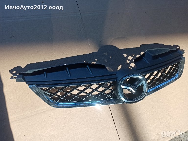 решетка с емблемата предна C235 50 711 mazda 5 оригинална 05-10г, снимка 1