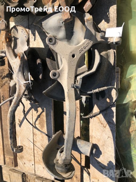 Преден ляв и десен шенкел Мерцедес Ц клас w202 шенкелглавина Mercedes C-class, снимка 1