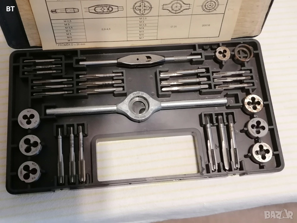 Комплект метчици и плашки NAREX  Чешка република ., снимка 1