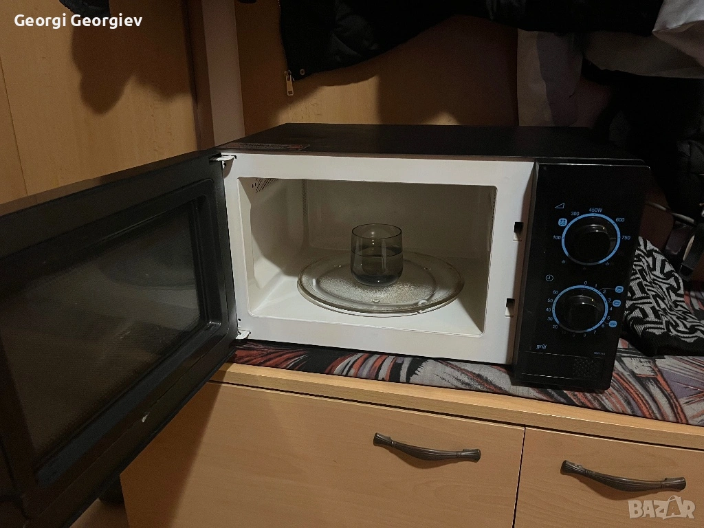 Микровълнова фурна с грил Samsung, снимка 1