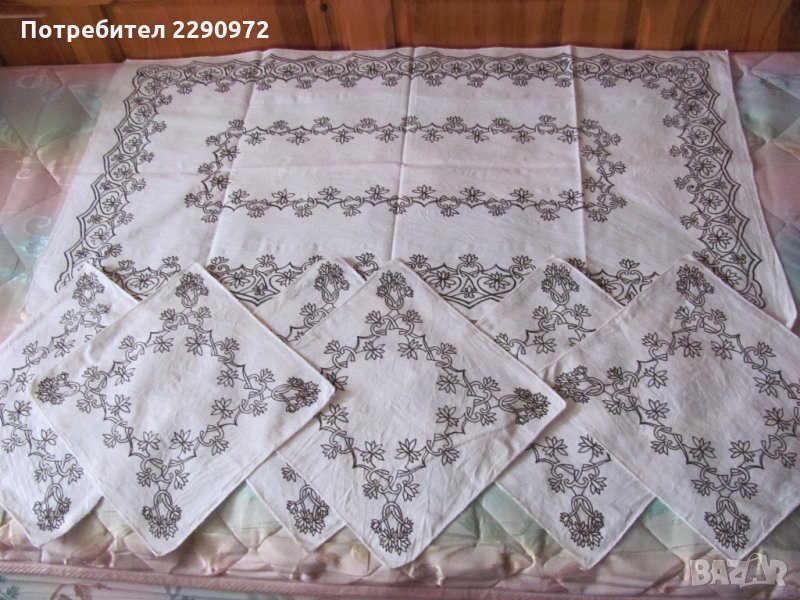 Покривчица и 6 салфетки за сервиране, снимка 1
