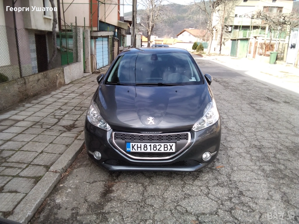 Пежо 208 1.4HDI 96000км, снимка 1