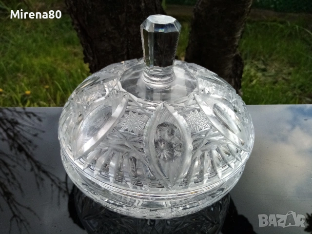 * Bohemia * - голяма кристална бонбониера, снимка 2 - Антикварни и старинни предмети - 54169118
