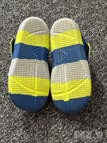 Детски сандали Adidas, снимка 4 - Детски сандали и чехли - 51781064