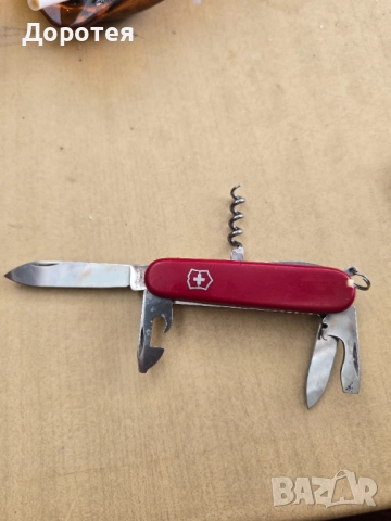 Джобно ножче Victoronox , снимка 2 - Ножове - 52007440