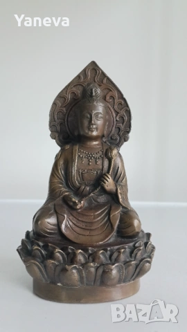 Бронзова статуетка на Гуанин , известна като богиня на състраданието, снимка 2 - Статуетки - 53899127