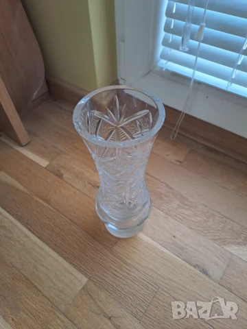 Кристална ваза, снимка 2 - Вази - 50892519