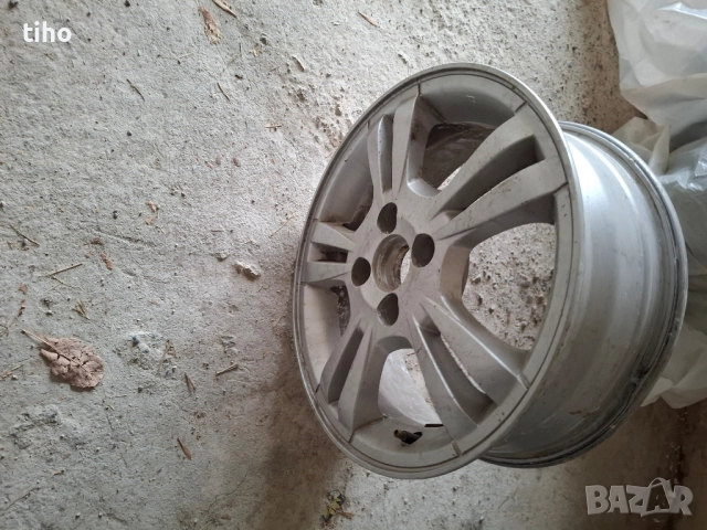 Джанта 4х100 15 цола 6J, снимка 4 - Гуми и джанти - 52144645