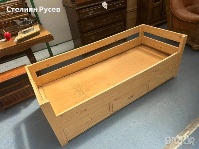 260711  единично легло 170/70см БЕЗ матрак цена 65 лв             д+ - стара здрава МДФ плоскост обл, снимка 2 - Спални и легла - 51149682