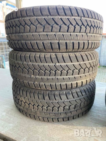 Зимна гума 205/55/16, снимка 4 - Гуми и джанти - 52440453