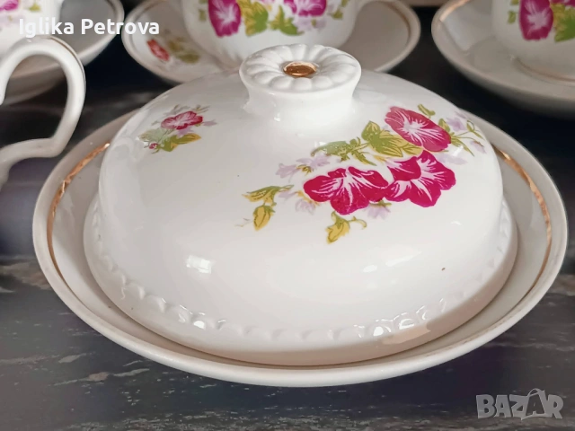 Руски сервиз за чай , снимка 6 - Антикварни и старинни предмети - 54126556