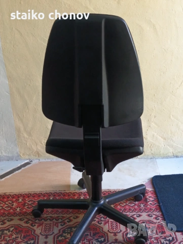 Офис стол, снимка 3 - Столове за офис - 54325871