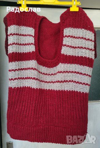 Продавам домашен вълнен елек  пуловер  Унисекс 