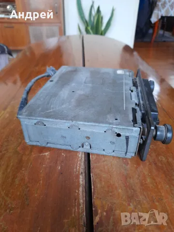 Стар автомобилен радиокасетофон Philips 682, снимка 3 - Други ценни предмети - 48319630