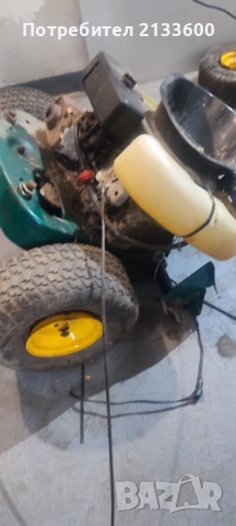 Двигател / трактор / косачка / Briggs & Stratton